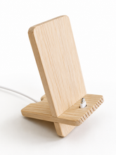 Cargar imagen en el visor de la galería, Soporte de Mesa para Móvil en Madera Natural – Regalo Solidario
