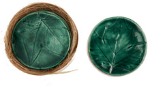 Cargar imagen en el visor de la galería, Posavasos de cerámica con diseño hoja impresa
